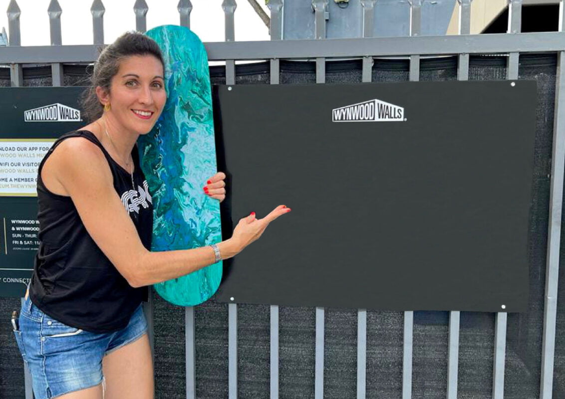 SarArtist painting in Miami, Florida, USA.